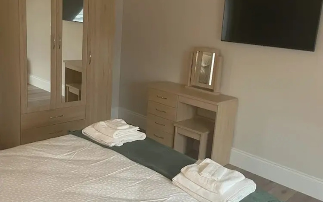 Rosie's Bar Apartment -