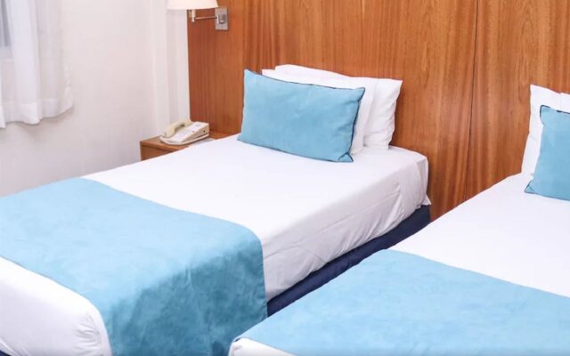 Le Petit Suites