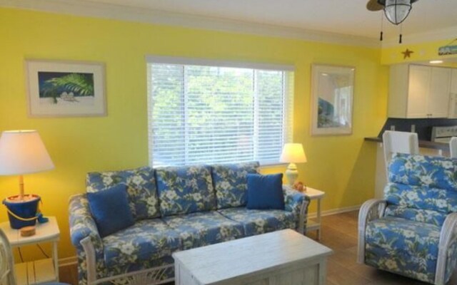 AM Beach Place Unit 4