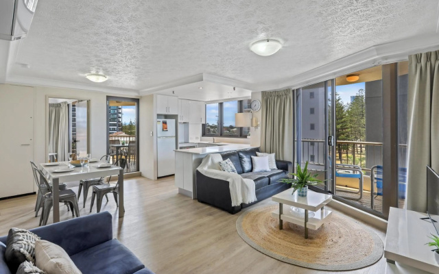 Boulevard North Holiday Apartments