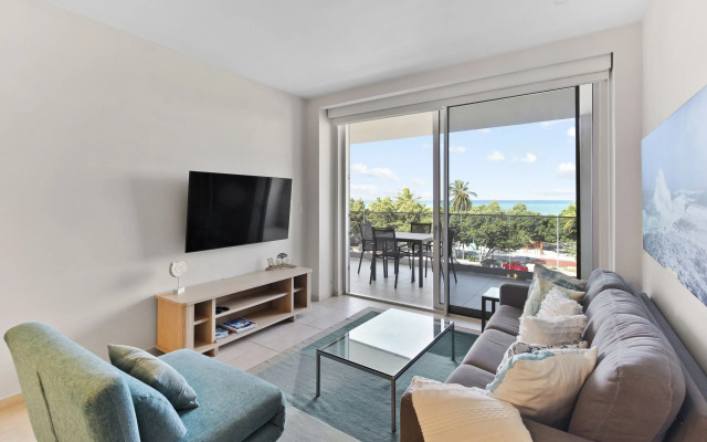 O Condominium Beachfront Residences