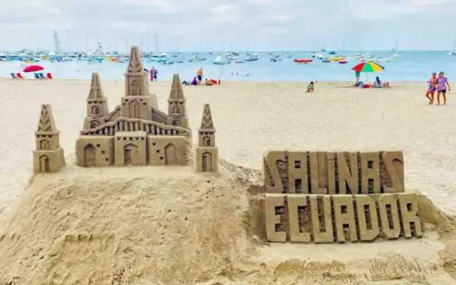 Amazing Ocean Views from this 2 bedroom apartment