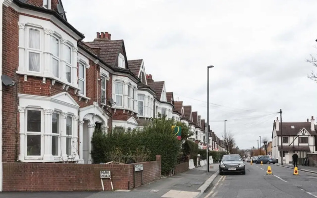 The Susanna Suite, South Norwood