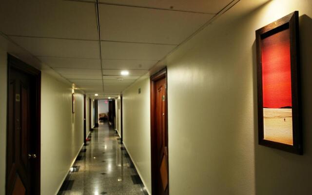 Oyo Premium Cochin Airport Extension