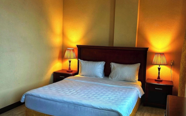 Crown Suites