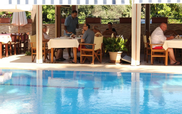 Nirvana Apart Hotel