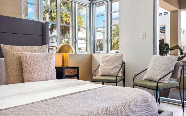 Luxuri Suites
