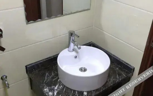 Changjiang Holiday Hotel
