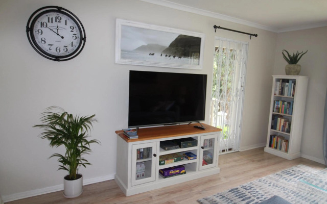 Tamboerskloof 2 bed apartment