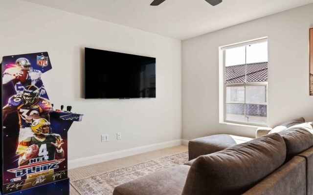 Life Is Suite 3 Bedroom Home