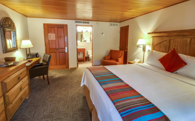 Inn on the Alameda