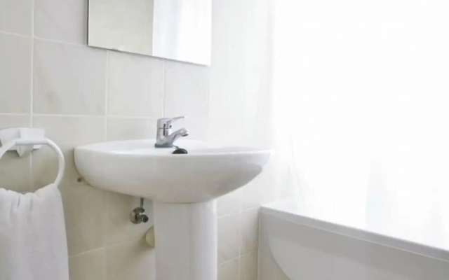Apartamentos Pins Marina 24