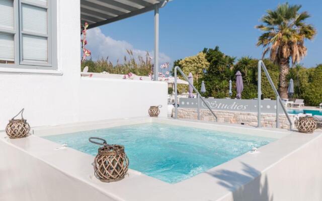 Zoumis Residence