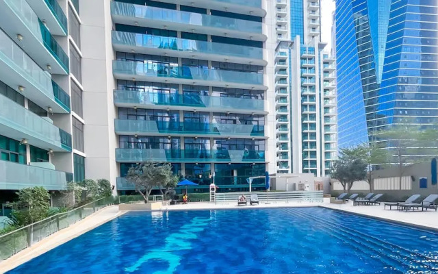 Luxury 2BR in Merano Tower Stunning City Views