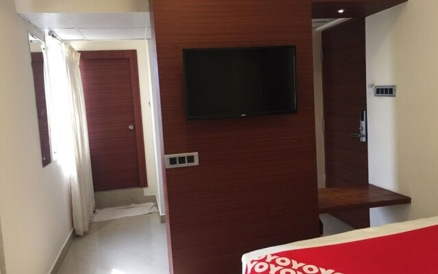 OYO 17102 Hotel Azure Park