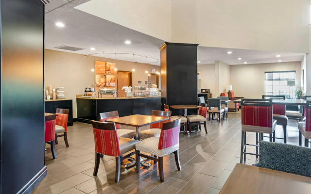 Comfort Suites Monroe