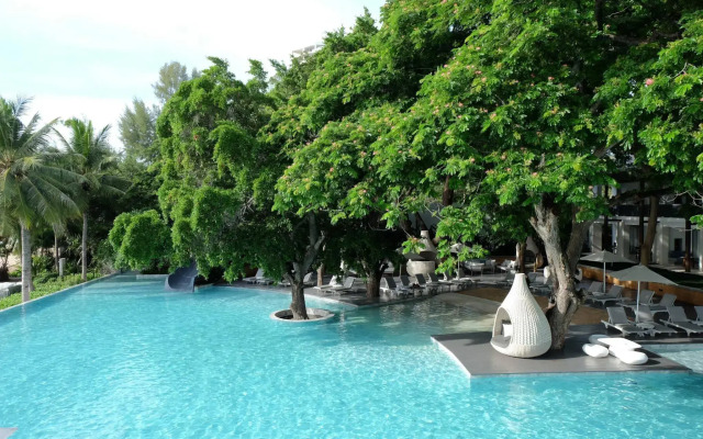 Veranda Pool Villas & Suite