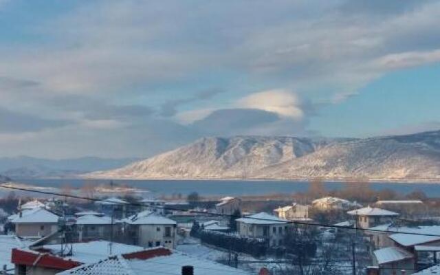 Karipidis Hotel