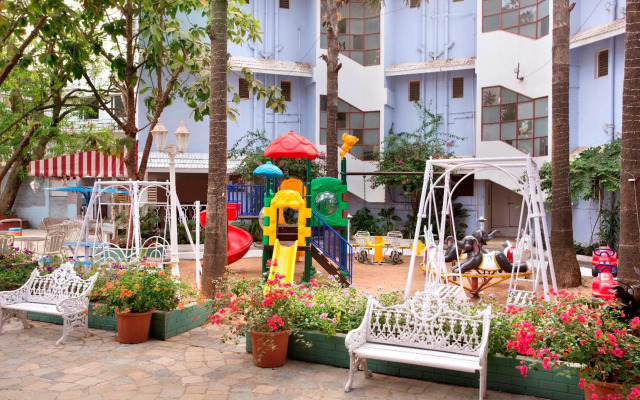 Avion Holiday Resort