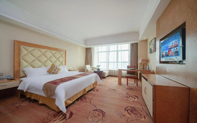Liangde Hotel (Shenzhen Shajing Houting Subway Station)