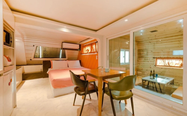 Gapyeong Poongkyungmaru Pension
