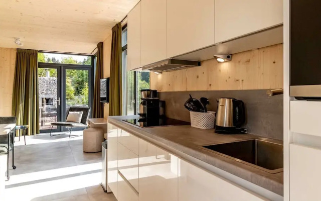 Modern Holiday Home With sun Shower