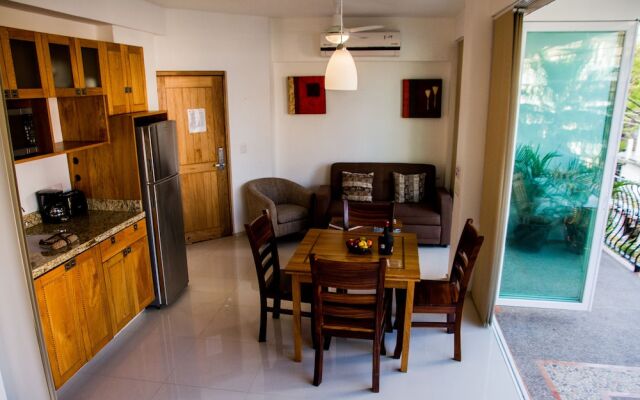 Hotel Andales on the Bay Suites