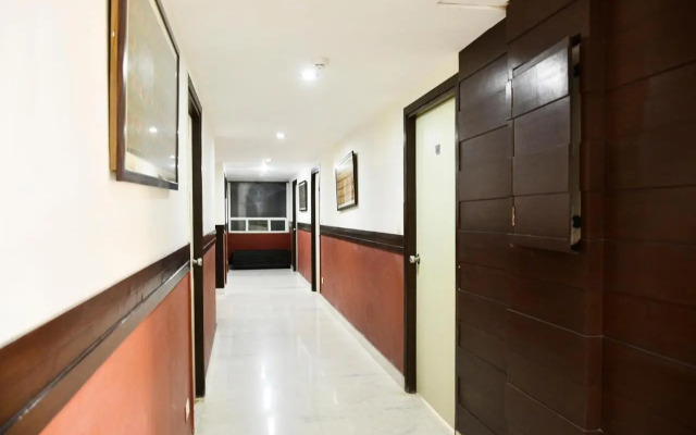Capital O 2457 Hotel Green Lotus