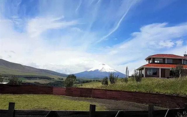 Balcon Al Cotopaxi Hosteria