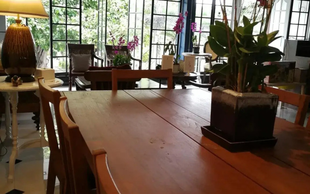 Bed In Town - Hostel