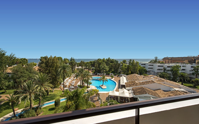 Iberostar Waves Ciudad Blanca