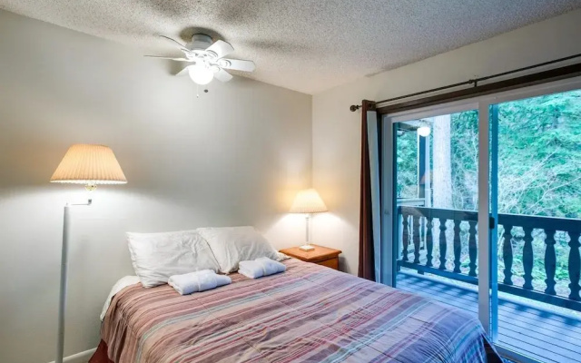 Snowline Lodge Condo #9