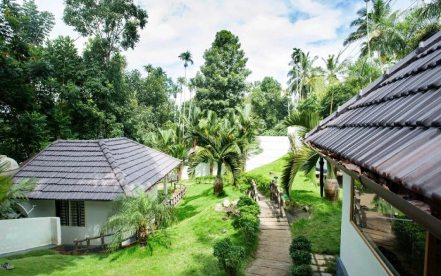 Karapuzha Village Resort