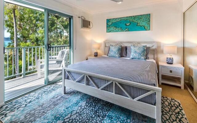 Sunset Waters 12 on Hamilton Island by HamoRent