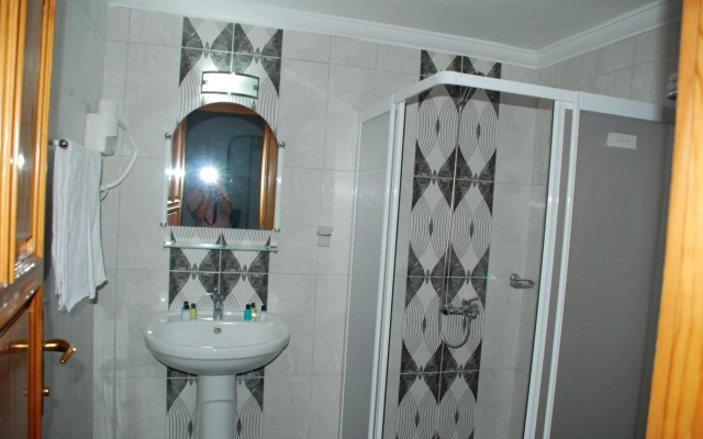 Urcu Hotel