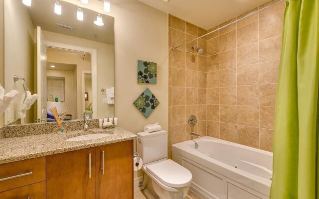 Turquoise Place Unit 404C