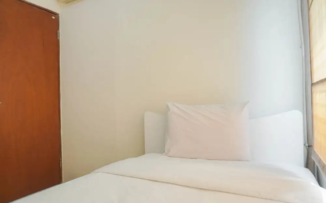 Comfortable And Combined 3Br At City Park Apartment