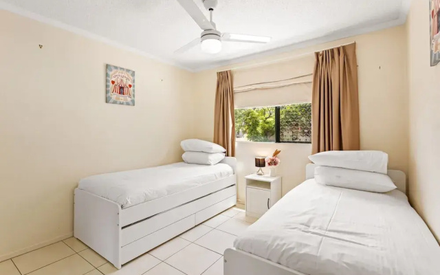Albion Convenient Hideaway With Parking & Balcony