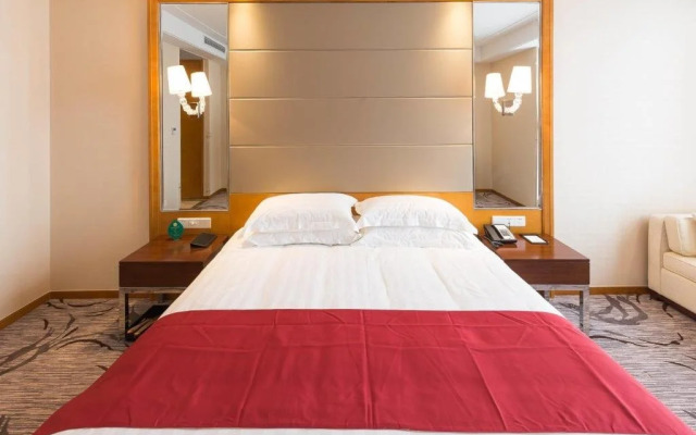 Zhenjiang Yinhong Business Boutique Hotel