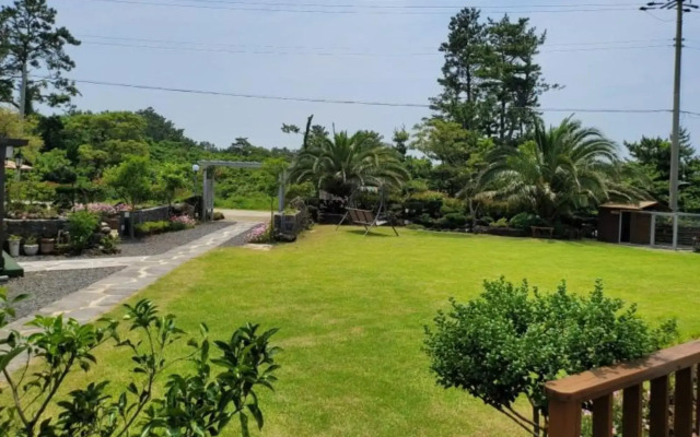 Jeju Hyeopjae Bliss Pension