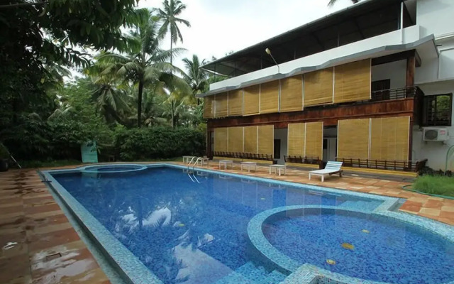 Raja Park Beach Resort