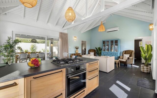NEW Villa - Beautiful 3BR 2BA With Private Pool