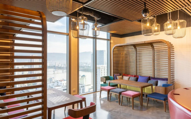 Wink Hotel Danang Centre - 24hrs Stay