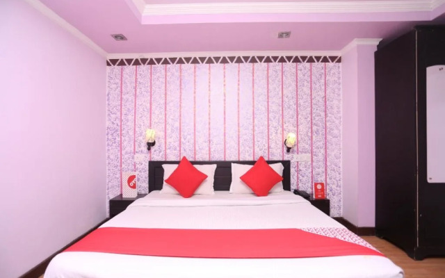 OYO 19409 Hotel Sunita And Restaurant