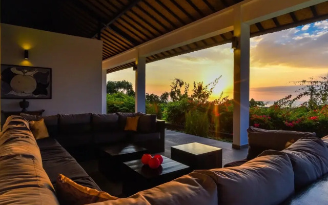 Lovina Residence