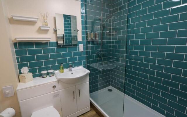 Pristine Apartment in The Centre of Glastonbury