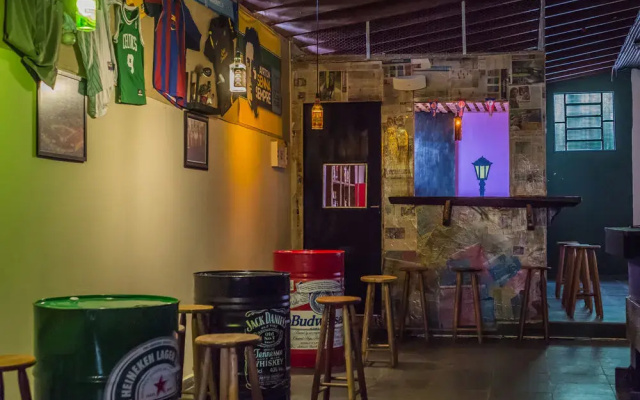 São Jorge Pub Hostel