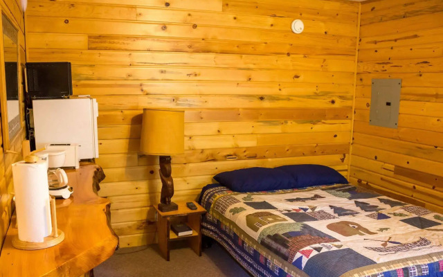 Midnight Sun Log Cabins