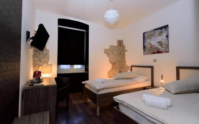 Marmontova Luxury Rooms