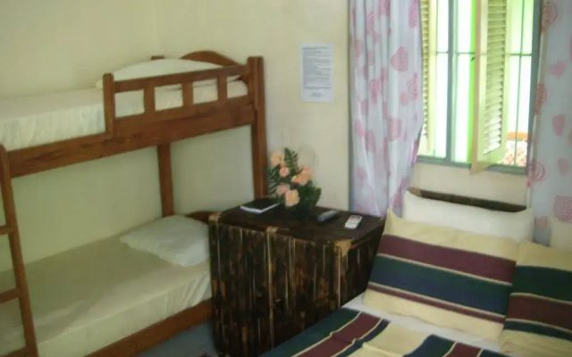 Verdes Mares Hostel